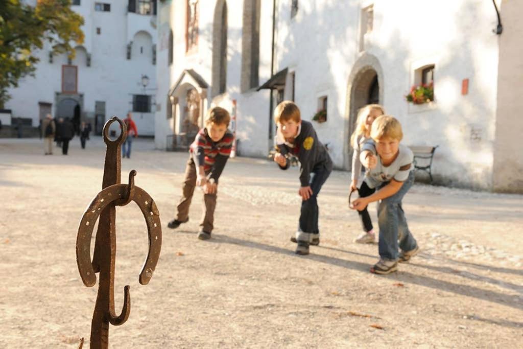Alpenrelax Haus Weidmannsheil Wohnen Im Romantischen Forsthaus Werfen Esterno foto