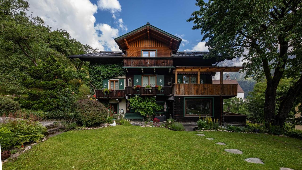Alpenrelax Haus Weidmannsheil Wohnen Im Romantischen Forsthaus Werfen Esterno foto