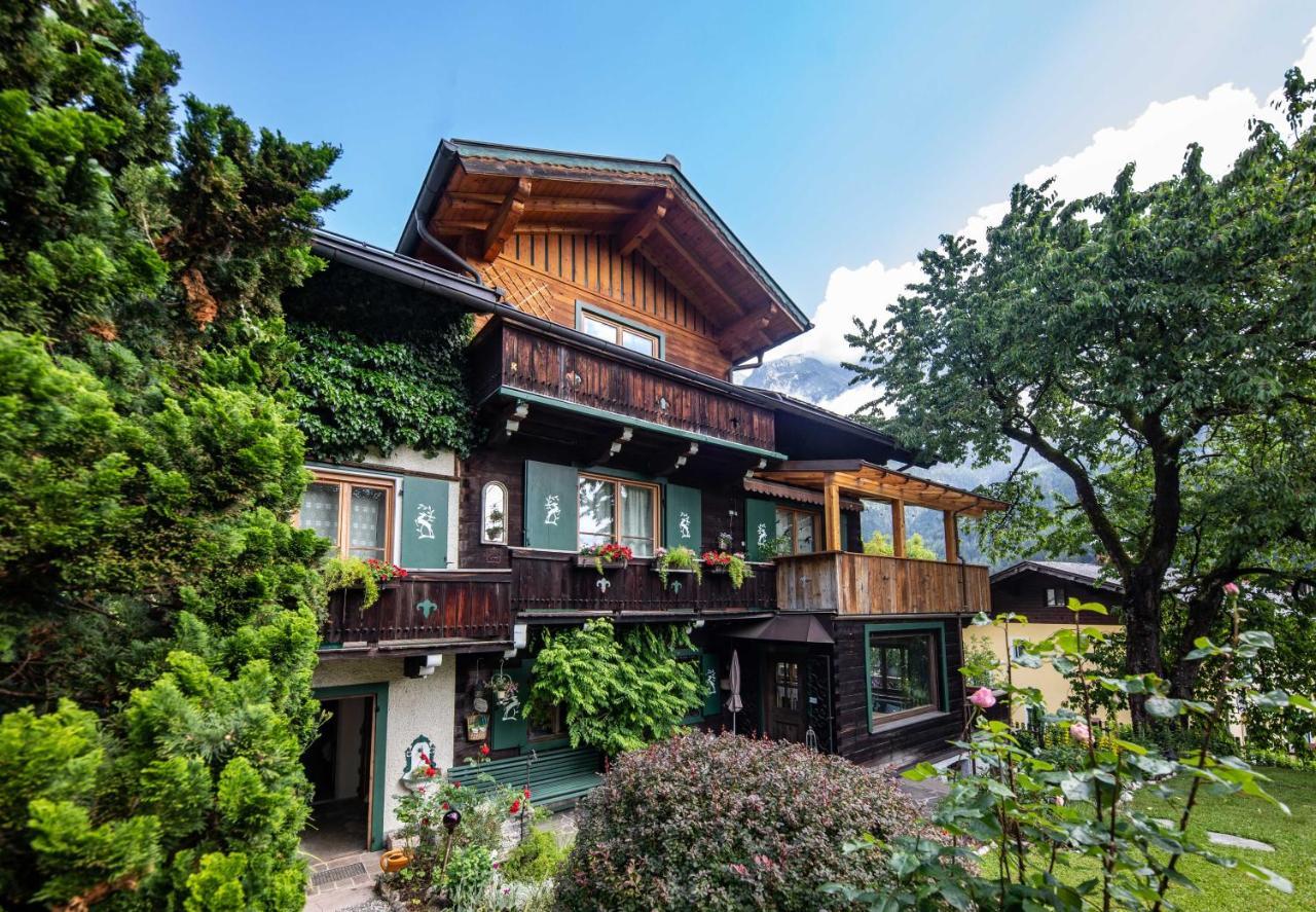 Alpenrelax Haus Weidmannsheil Wohnen Im Romantischen Forsthaus Werfen Esterno foto