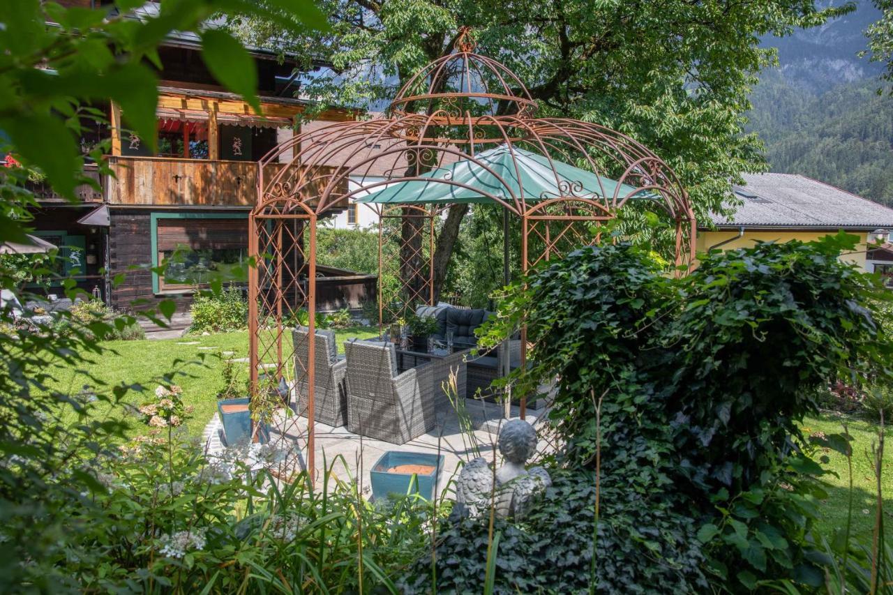 Alpenrelax Haus Weidmannsheil Wohnen Im Romantischen Forsthaus Werfen Esterno foto
